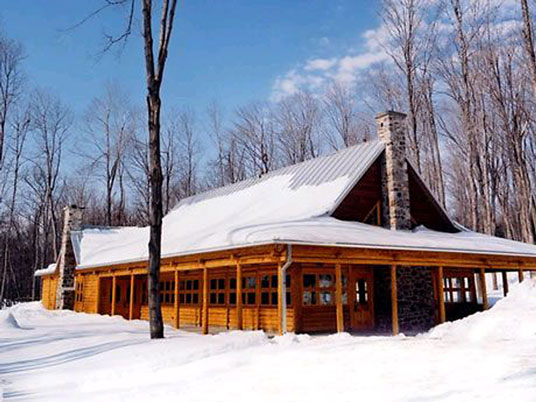 Gallant's Maple Pavilion Quebec Canada Exterior