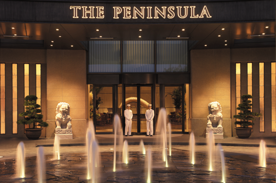 Entrance Peninsula Hotel