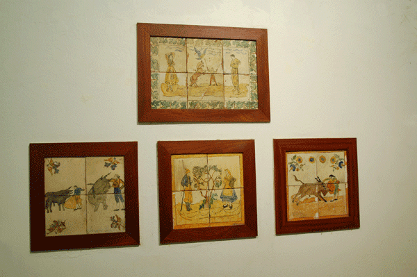 Bodegas Tradicion Picasso tiles