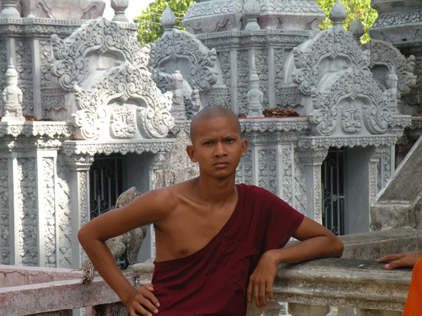 Cambodian-Monk-near-Sihanoukville
