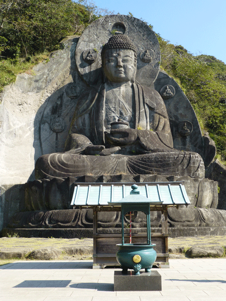 The 103 food high stone Buddha at Mt