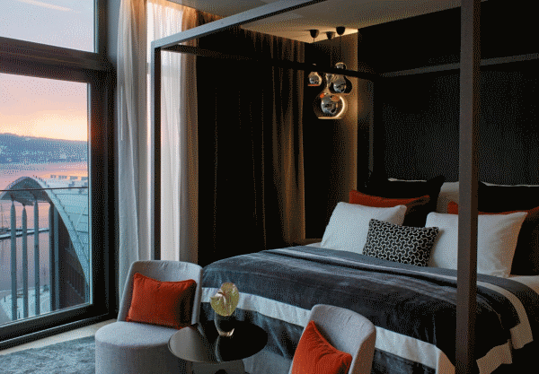 THE OSLO SUITE BEDROOM photo by Studio Dreyer Hensley