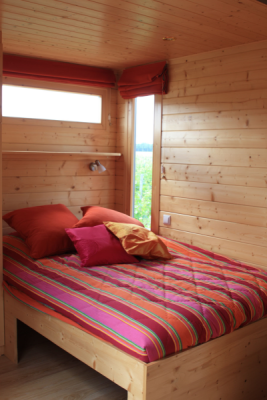Montcy Guest Cabin bed 