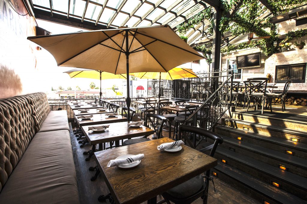 Outdoor dining in Los Angeles