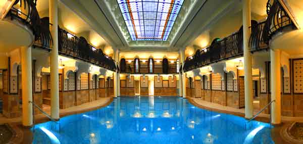 Corinthia-Hotel-Budapest-Historic-Royal-Spa-thermal-pool