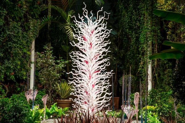 Chihuly White Tower with Fiori at New York Botanical Garden 2017 - TravelSquire