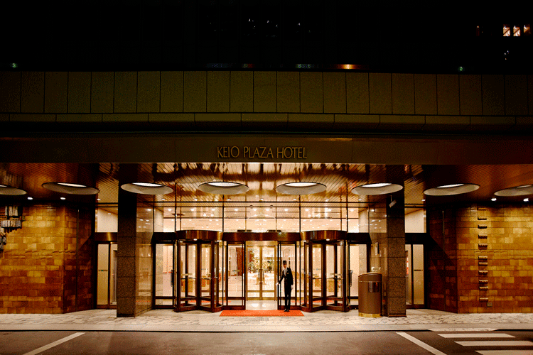 Keio-Entrance-OPT