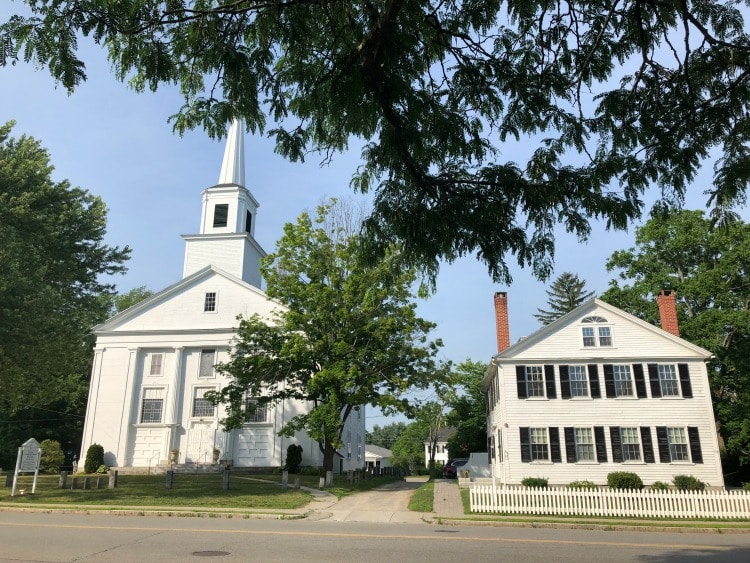 Groton Inn and the Colonial White buildings on TravelSquire
