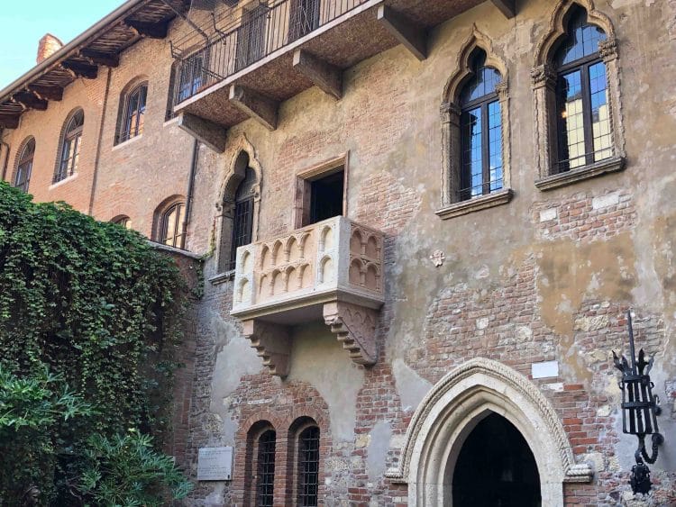 Juliet's Balcony among the Verona Highlights on TravelSquire