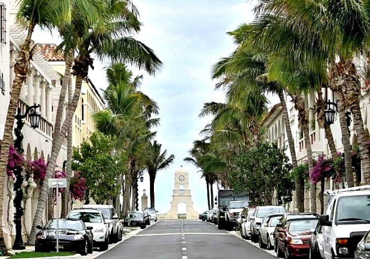 Palm Beach Worth Avenue on TravelSquire