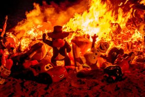 Ecuador New Year's Eve traditions