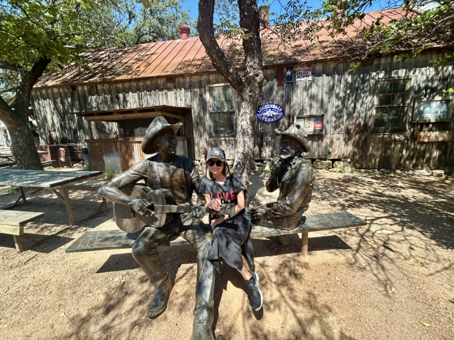 Texan girl in Luckenbach, Texas